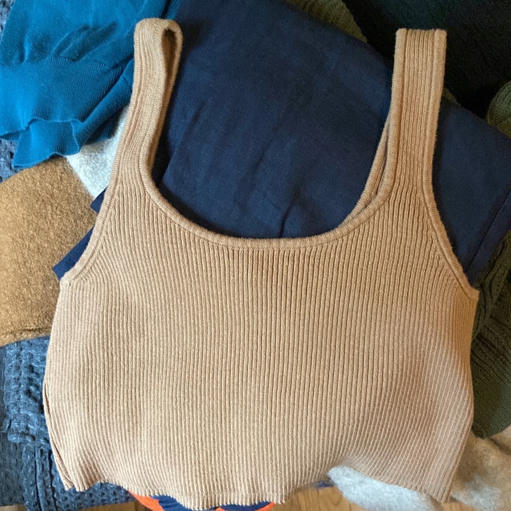 First Rite Ribbed Fitted Sleeveless Tank Top - Picture 4 of 4